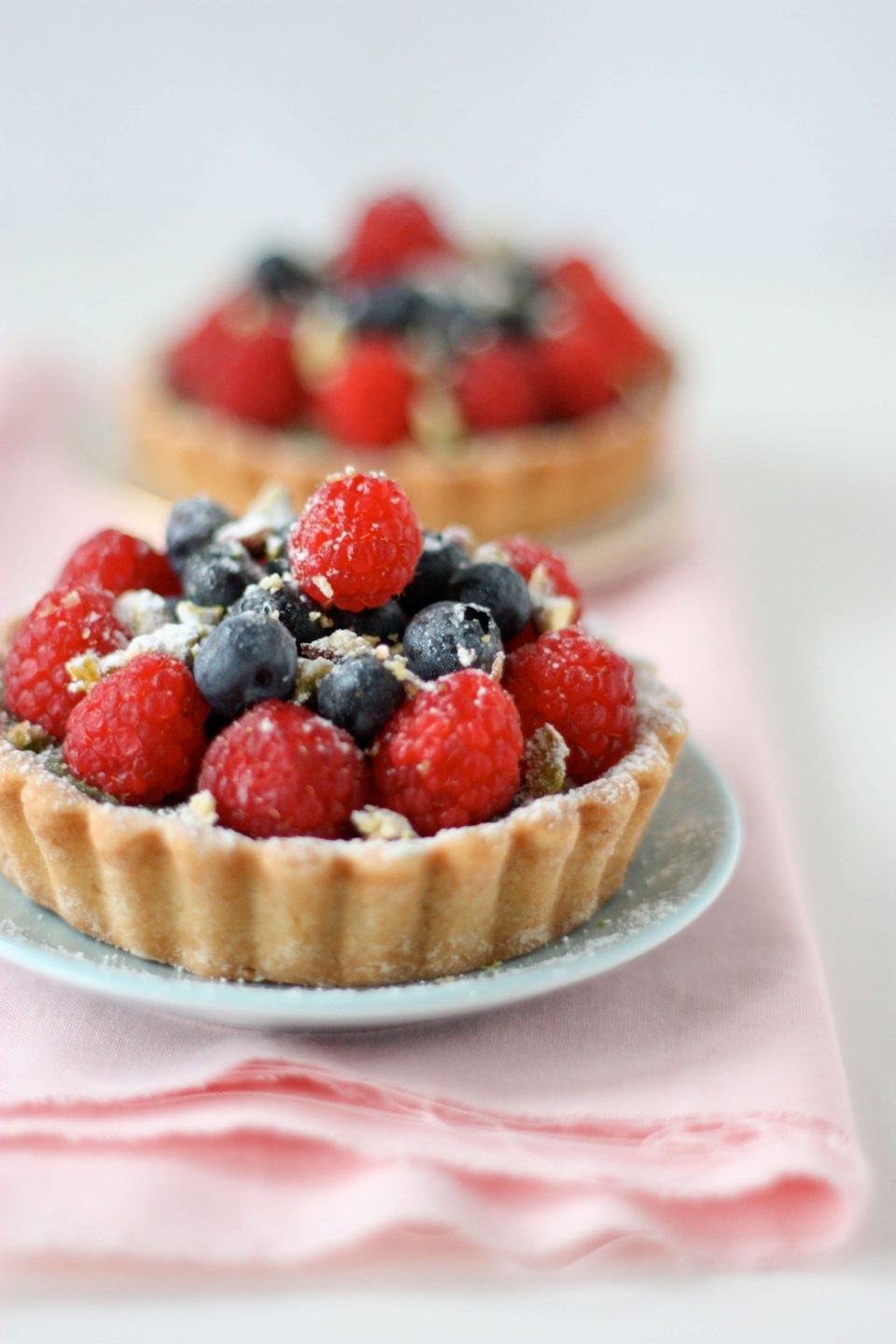 Tartelettes Framboises Myrtilles Et Pistache