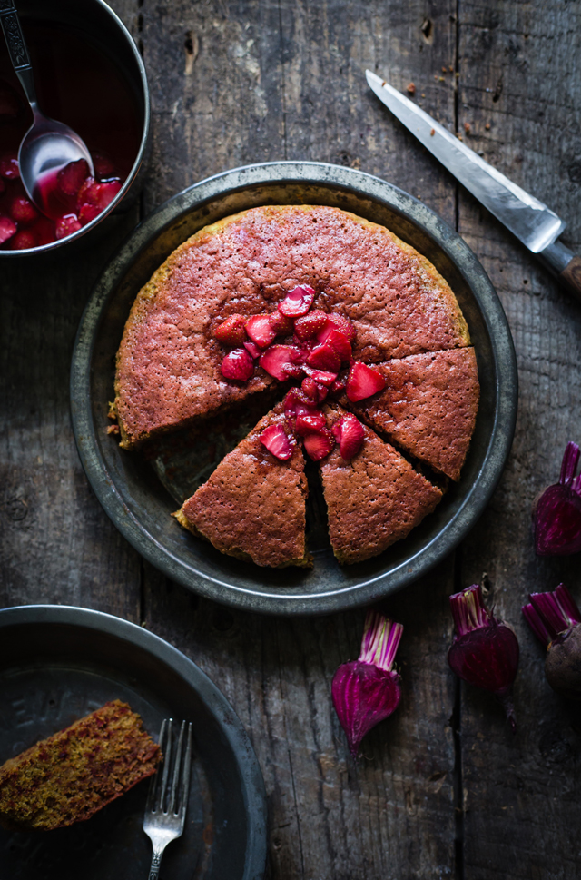 Beetroot cake with strawberries